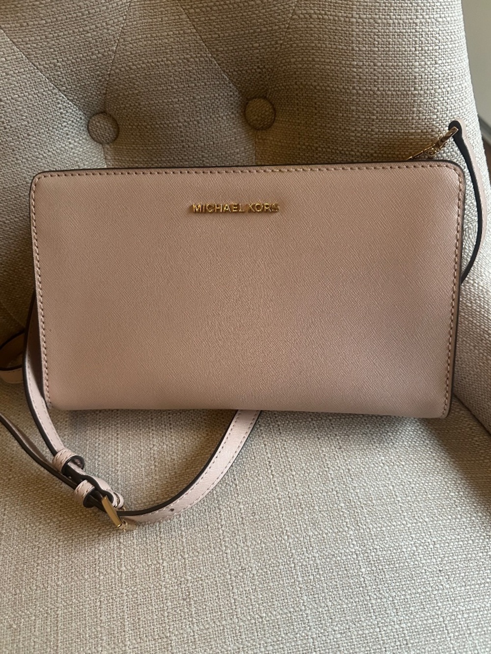 Michael Kors pink crossbody purse